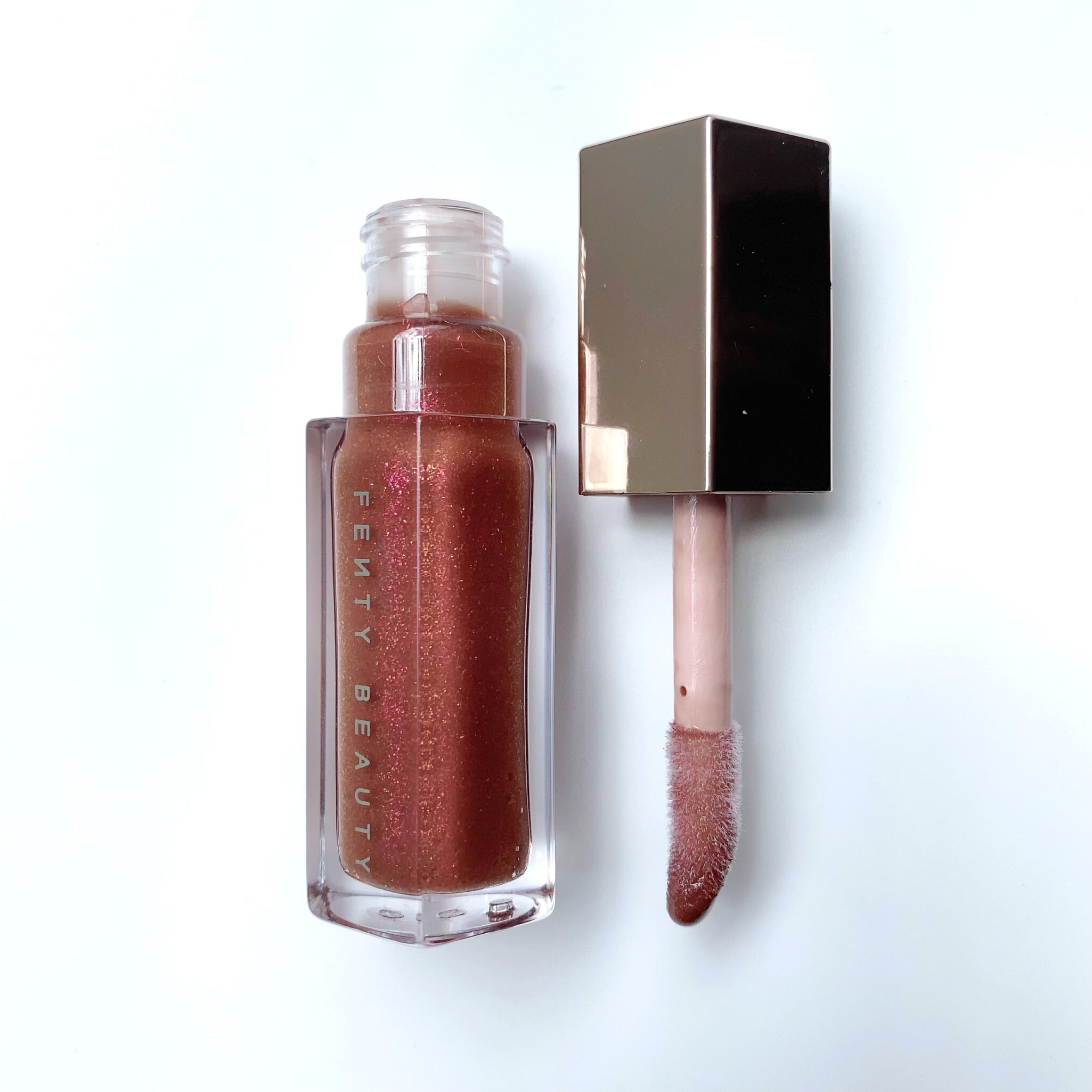 GLOSS BOMB UNIVERSAL LIP LUMINIZER　HOT CHOCOLIT